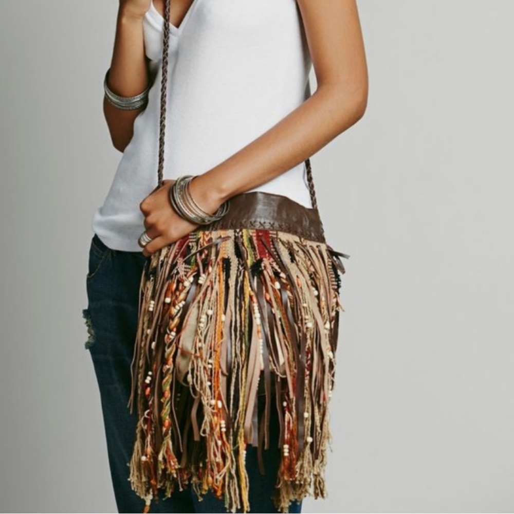 ISO ONLY ***DO NOT BUY*** looking for a free people canyon dreams bag!